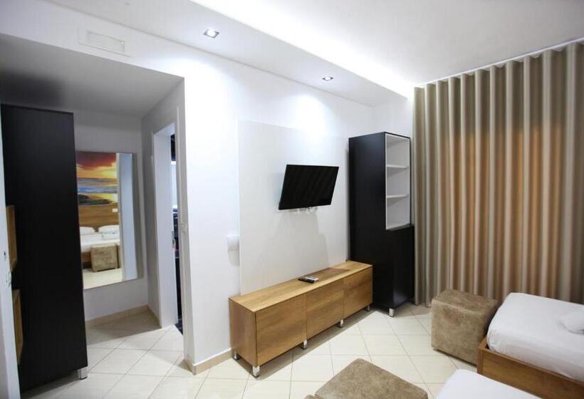 Трехместный Номер Комфорт, Ksamil Central Park