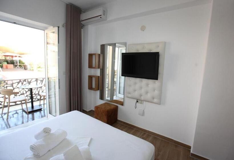 Номер Стандарт Вид на Сад, Ksamil Central Park