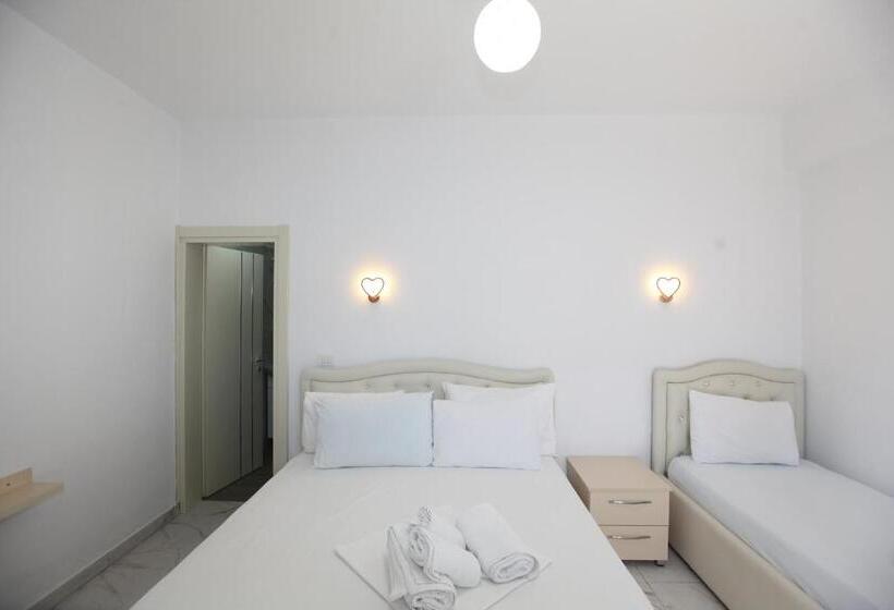 Трехместный Номер Стандарт Вид на Сад, Ksamil Central Park