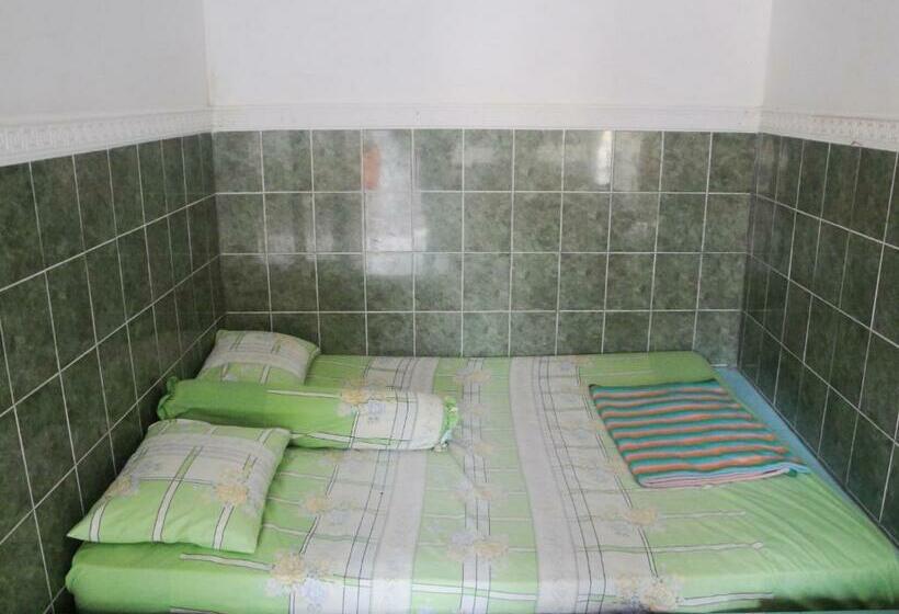 غرفة قياسية, Arjuna Sari Bandungan