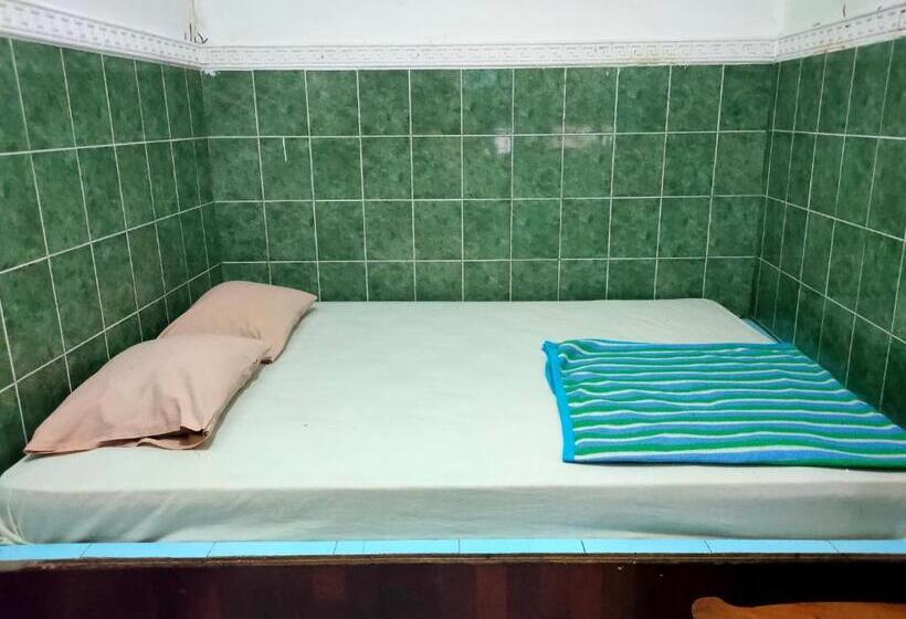 غرفة قياسية, Arjuna Sari Bandungan