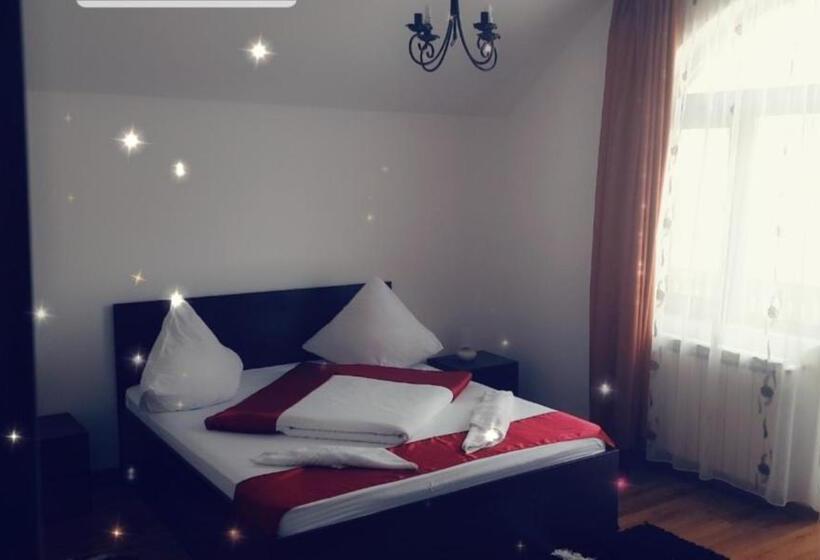 اتاق لوکس, Casa Lupascu