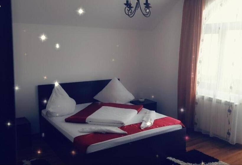 اتاق لوکس, Casa Lupascu