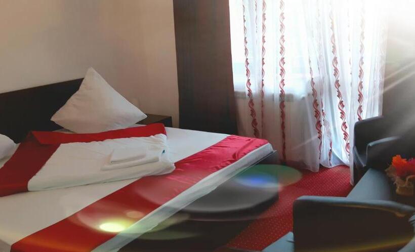 اتاق لوکس, Casa Lupascu