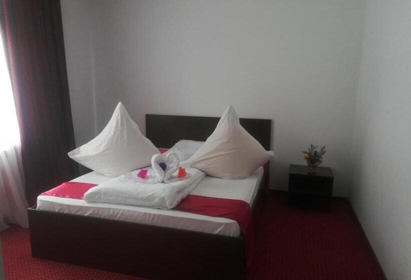 اتاق استاندارد چهار تخته, Casa Lupascu