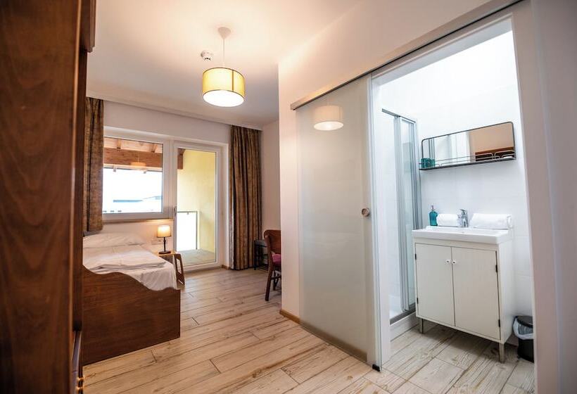 Standard Enkeltværelse m. Balkon, Vulkan Residenz Hotel   Self Check In