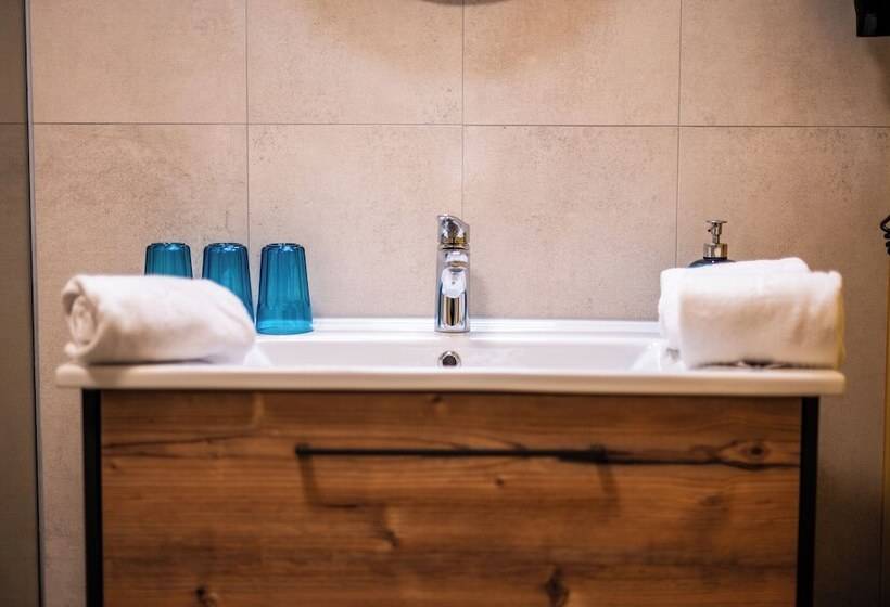 Classic 3 Pers. Værelse, Vulkan Residenz Hotel   Self Check In