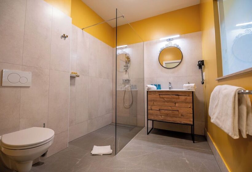 Classic 3 Pers. Værelse, Vulkan Residenz Hotel   Self Check In