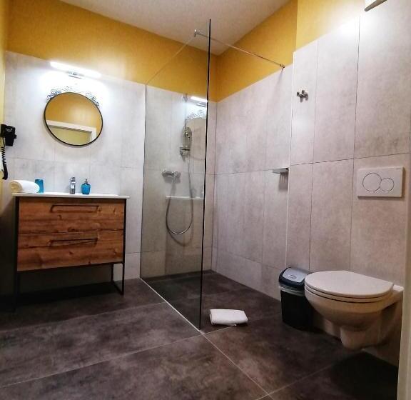 Classic 3 Pers. Værelse, Vulkan Residenz Hotel   Self Check In