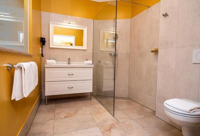 Deluxe Værelse, Vulkan Residenz Hotel   Self Check In