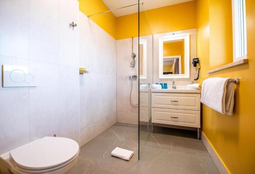 Deluxe 3 Pers. Værelse, Vulkan Residenz Hotel   Self Check In