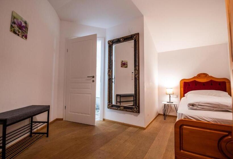 Standard Enkeltværelse, Vulkan Residenz Hotel   Self Check In