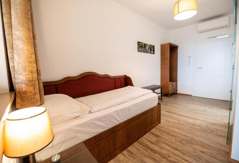 발코니 스탠다드 싱글 룸, Vulkan Residenz Hotel   Self Check In