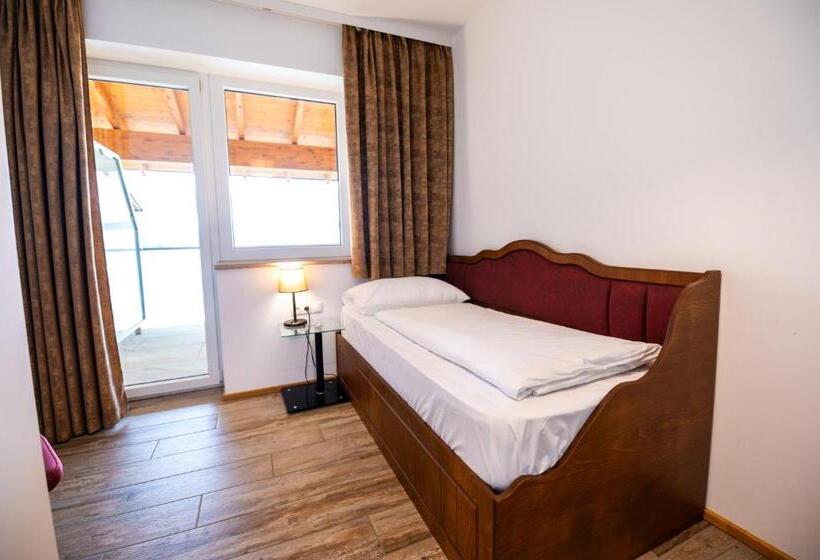 Standard Enkeltværelse m. Balkon, Vulkan Residenz Hotel   Self Check In