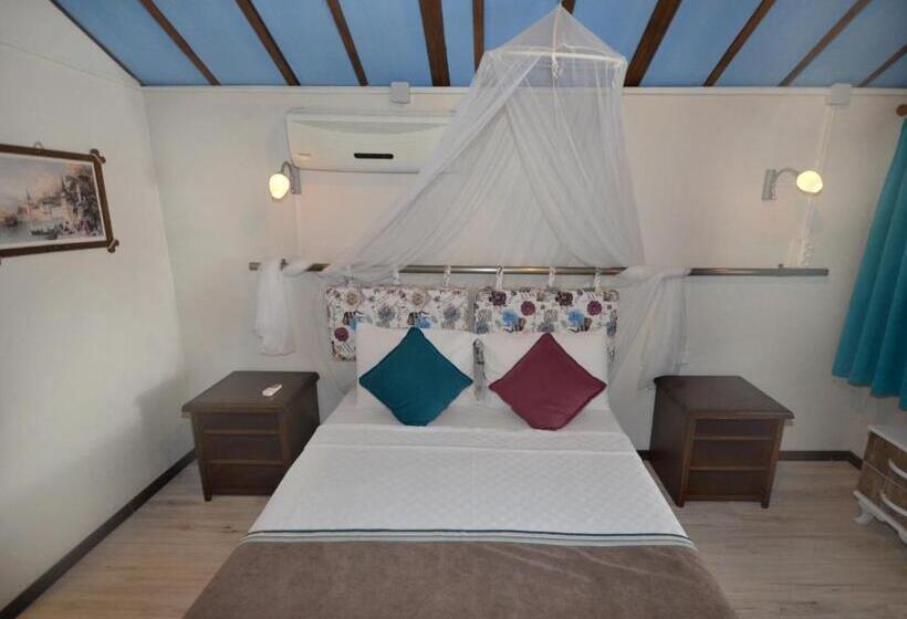 سوئیت کلاسیک, Blu Brezza Marine