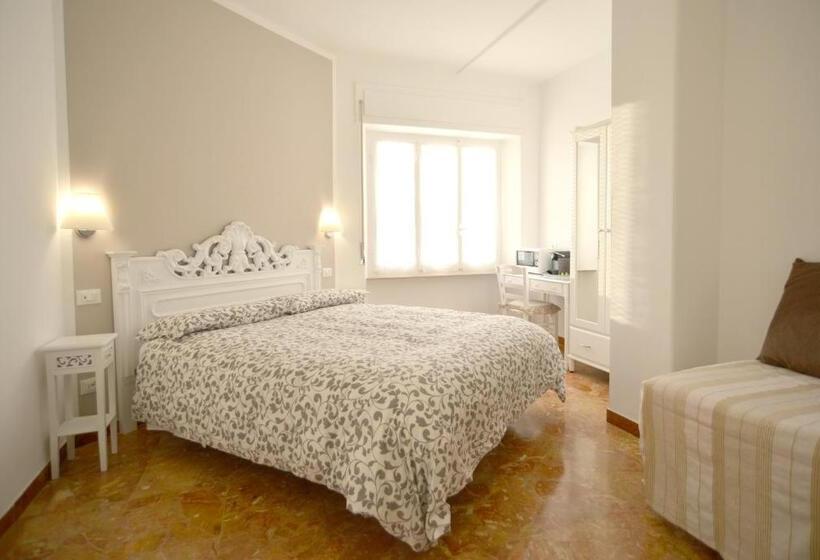 豪华三人间, Villa Mori