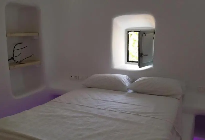 اتاق استاندارد چهار تخته با چشم‌انداز دریا, Villa Varnali Small Boutique