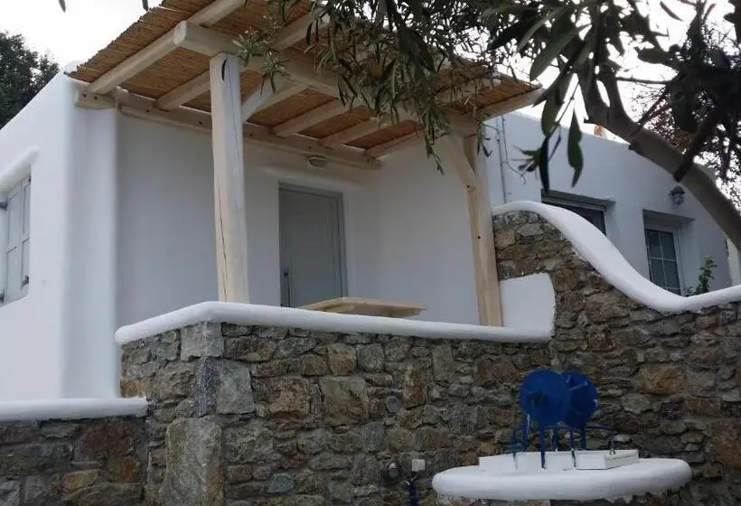 اتاق استاندارد با تراس و چشم‌انداز دریا, Villa Varnali Small Boutique