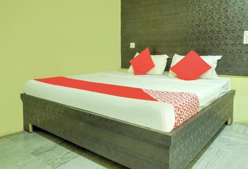 Klassiskt Trippelrum, Spot On Hotel Msr Grand