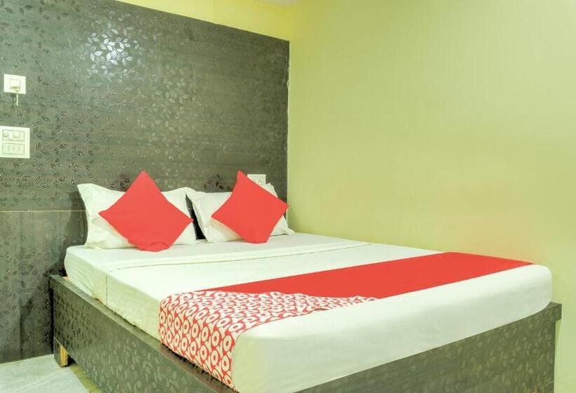 Klassiskt Trippelrum, Spot On Hotel Msr Grand