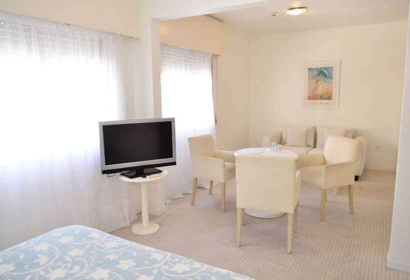 סוויטת סופריור, Aqua