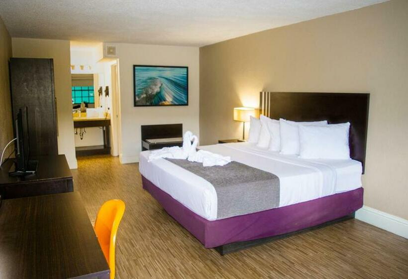 اتاق لوکس با تخت بزرگ, Avanti International Resort