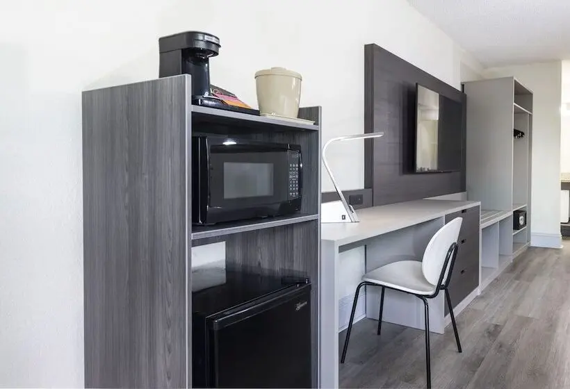 اتاق لوکس, Avanti International Resort
