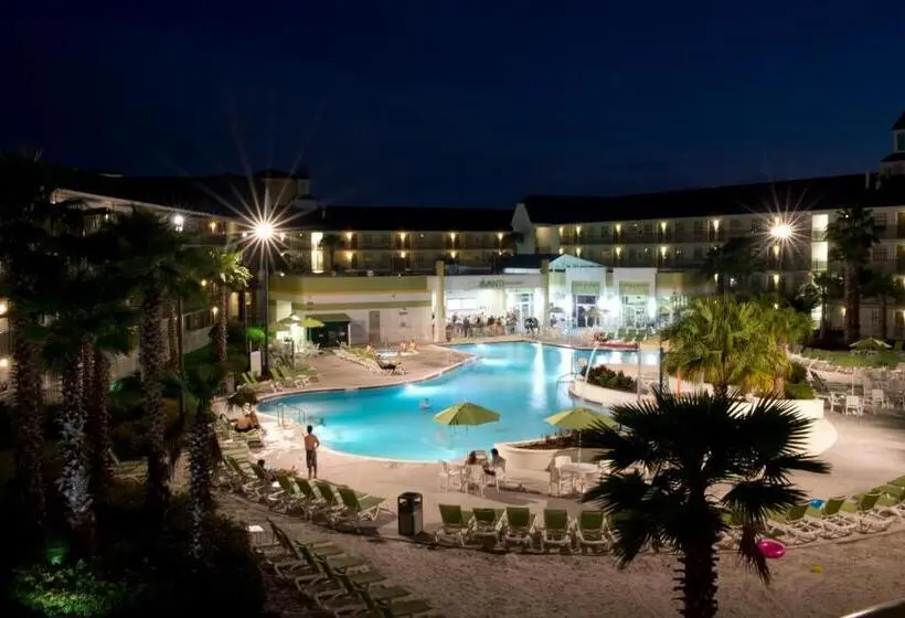 اتاق لوکس با تخت بزرگ, Avanti International Resort