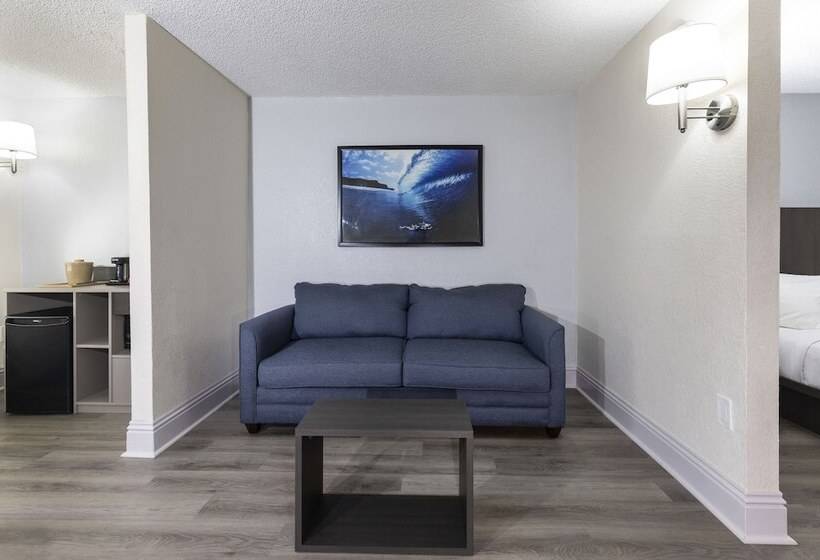 سوئیت پریمیوم, Avanti International Resort