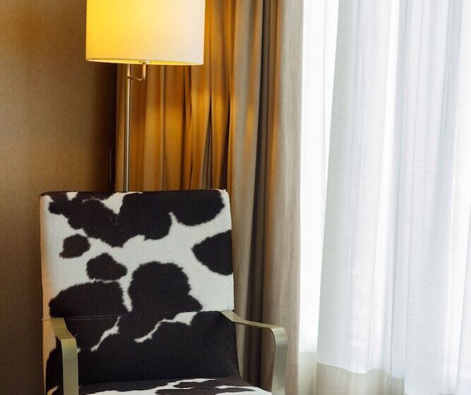 اتاق لوکس با تخت بزرگ, Camino Real Santa Fe