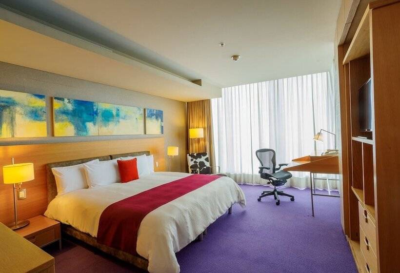 سوییت جونیور, Camino Real Santa Fe