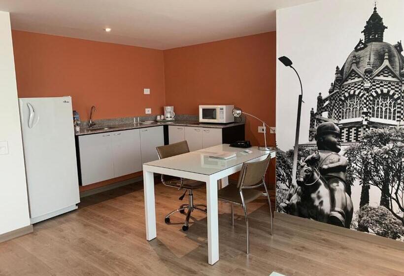 Люкс Адаптированный для Инвалидов, Holiday Inn Express & Suites Medellin, An Ihg