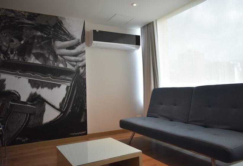 Люкс, Holiday Inn Express & Suites Medellin, An Ihg