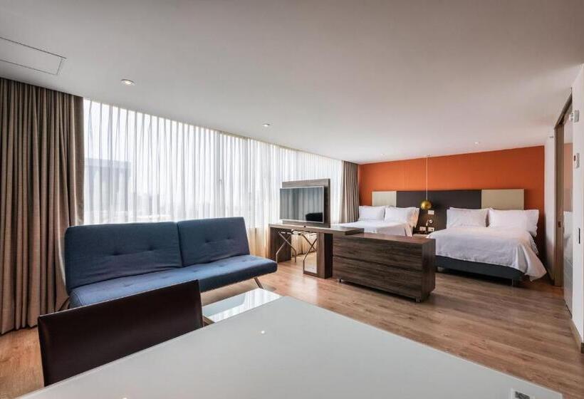 Люкс, Holiday Inn Express & Suites Medellin, An Ihg
