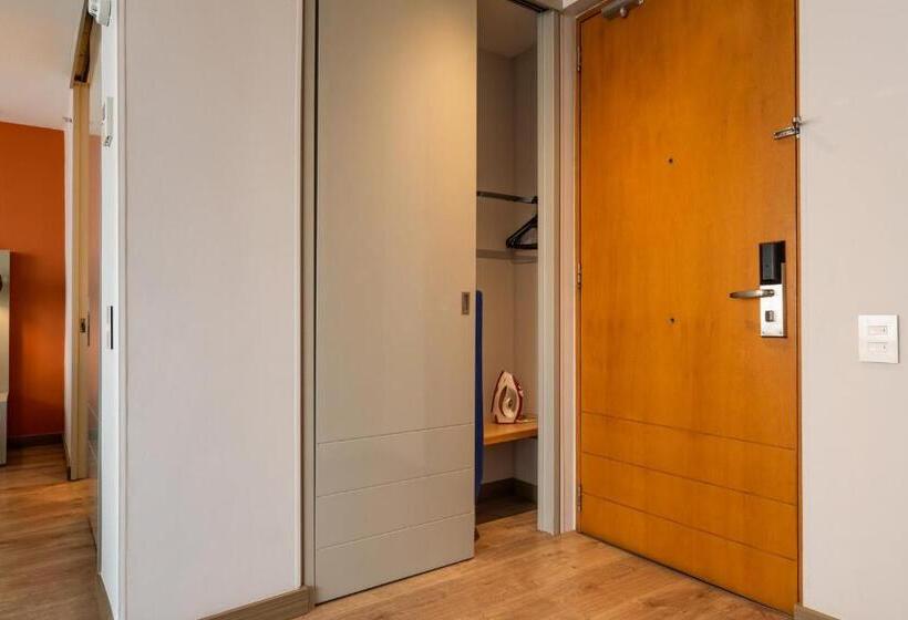 Люкс Адаптированный для Инвалидов, Holiday Inn Express & Suites Medellin, An Ihg