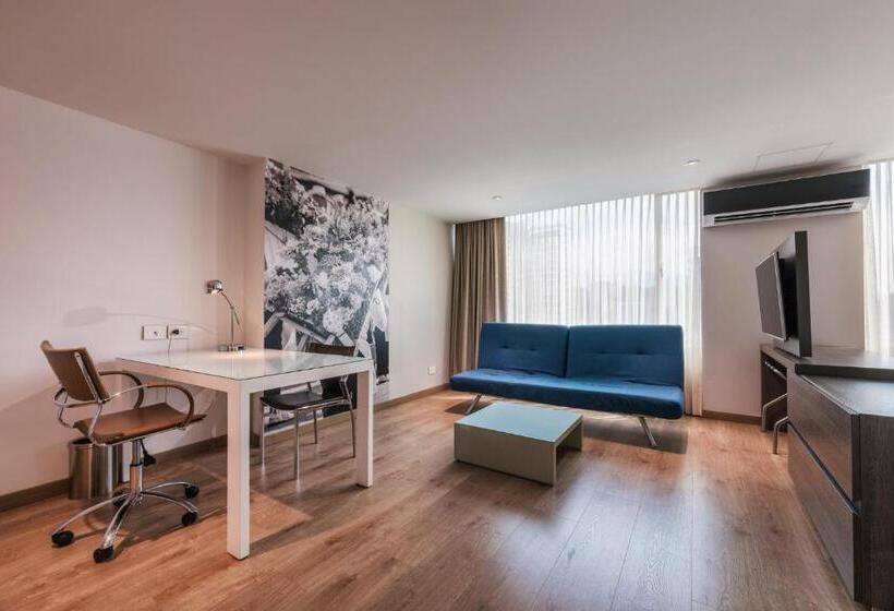 Номер Стандарт, Holiday Inn Express & Suites Medellin, An Ihg
