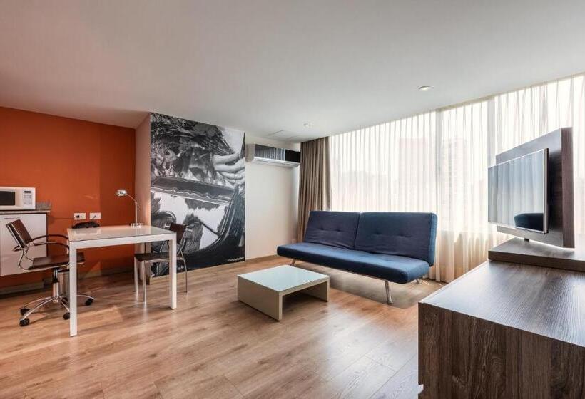 Номер Стандарт, Holiday Inn Express & Suites Medellin, An Ihg