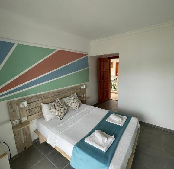 חדר אקונומי, Korsanada