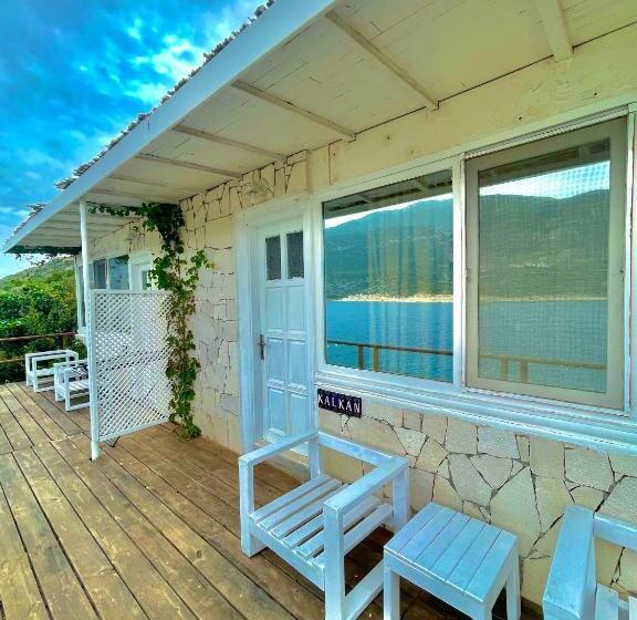 חדר דלוקס עם מרפסת נוף לים, Korsanada