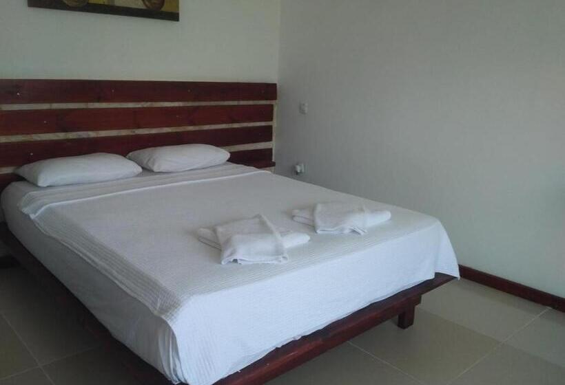 חדר דלוקס עם מרפסת נוף לים, Korsanada