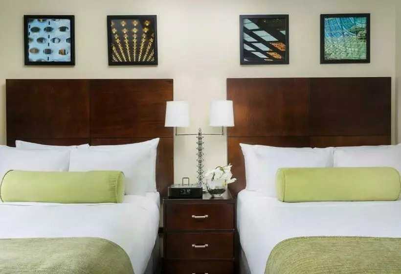 Deluxe-huone, Aura Times Square