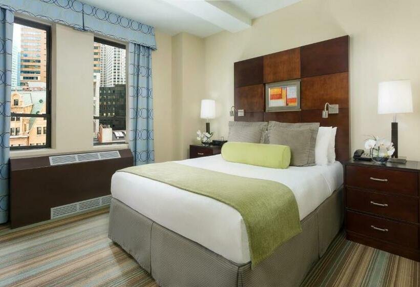 行政房间, Aura Times Square