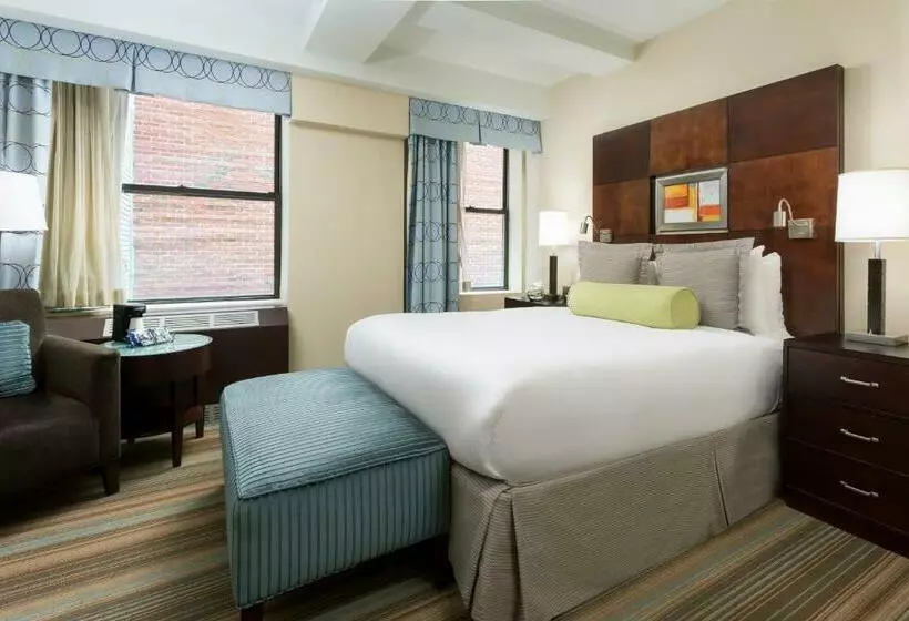 Executive-huone, Aura Times Square