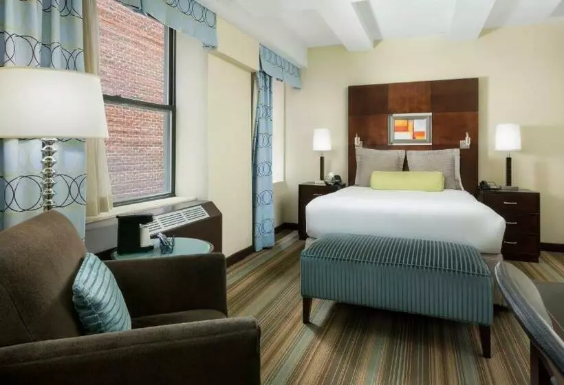 Executive-huone, Aura Times Square