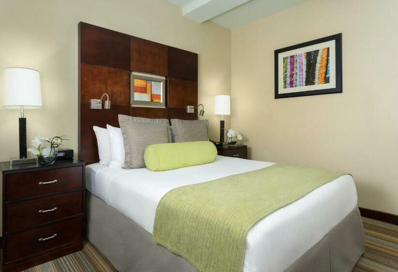 套房, Aura Times Square