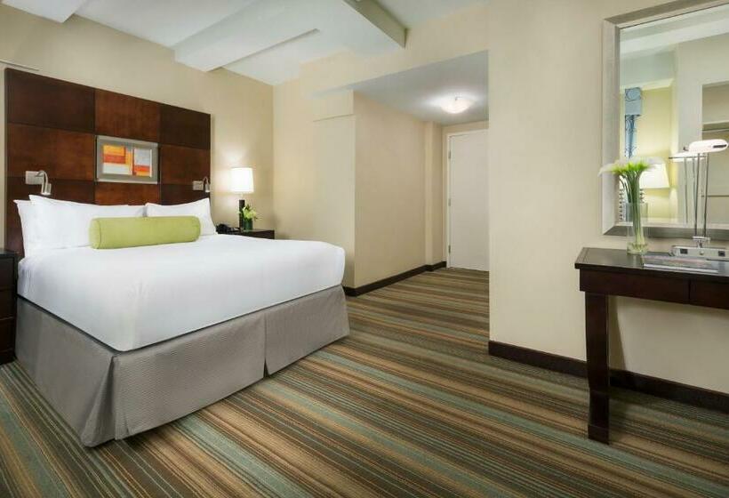 适合残疾人使用的标准间, Aura Times Square