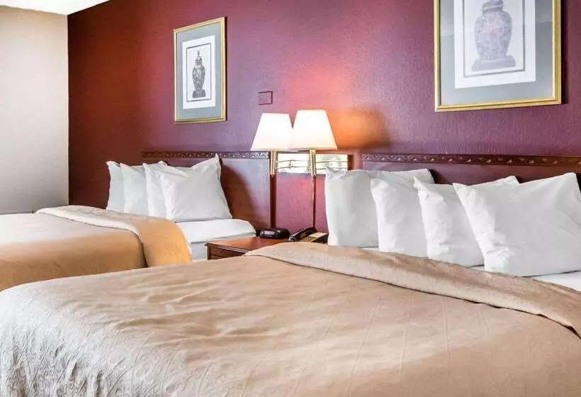 スタンダードルーム, Quality Inn & Suites