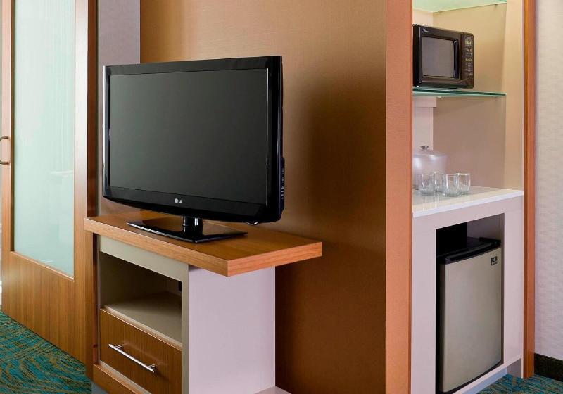 סוויטת קלאב עם נוף, Renaissance Boston Seaport