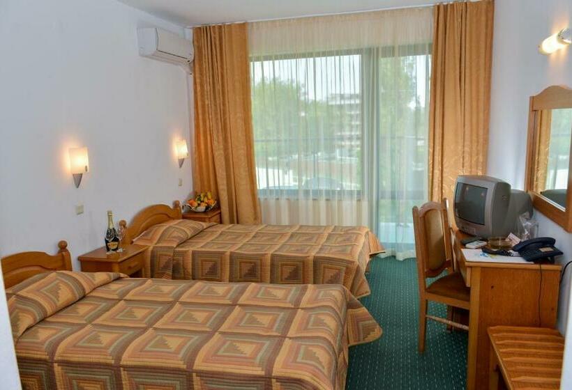 스탠다드 룸, Slavyanski