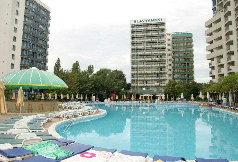 스탠다드 룸, Slavyanski